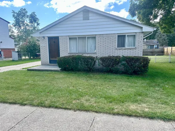 34459 John St, Wayne, MI 48184