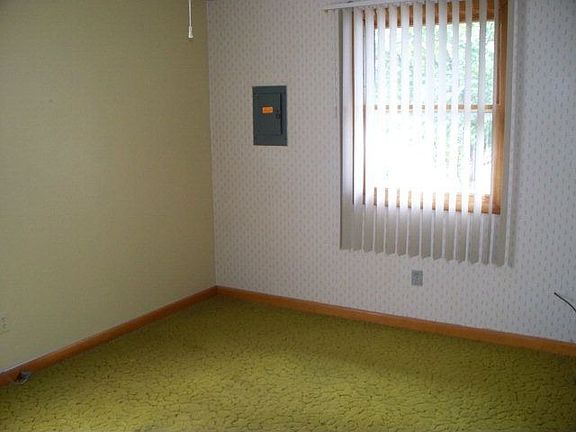 5th image of 6304 Hillside Dr