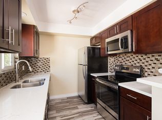 4749 Denny Ave #G, North Hollywood, CA 91602