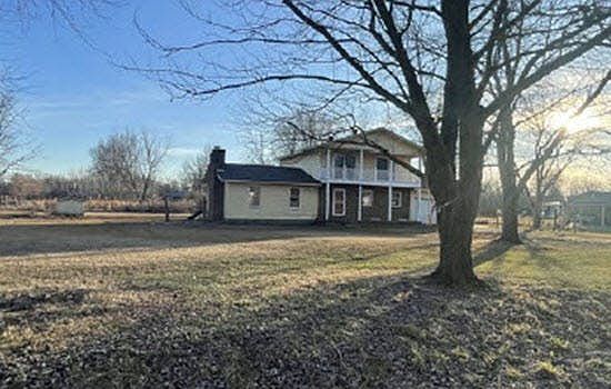 2nd image of 5756 Lee Rd
