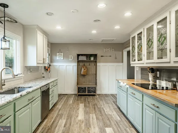 1103 Hopewell Rd, Downingtown, PA 19335