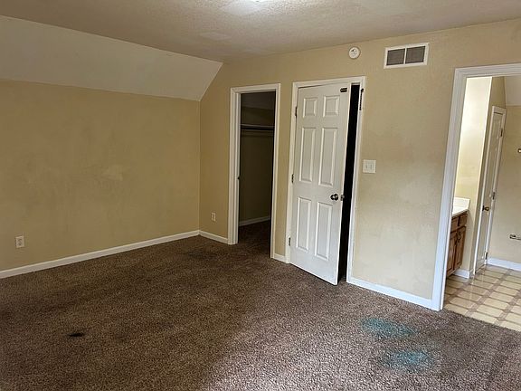 4th image of 1302 Elmwood Ave