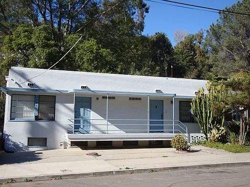 3584-3586 Curlew St Photo 1