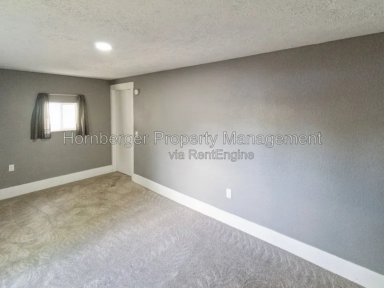 2702 W Boone Ave — Photo 9