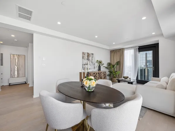 2286 Cropsey Avenue image 7 of 27