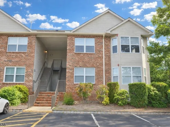 26 Millie Ln, East Hanover, NJ 07936