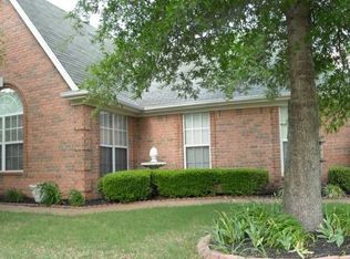 4714 Alden Lake Dr W, Horn Lake, MS 38637