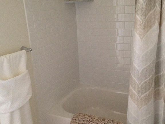 5th image of 1031 Spring St