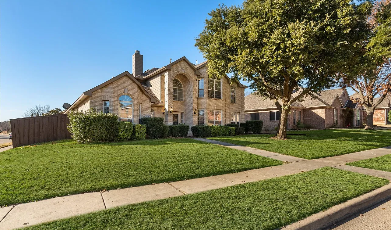 5 bed, 3106 sqft, $3,300 — Photo 3