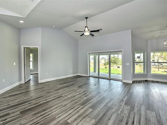 4th image of 1240 NE 41st ST