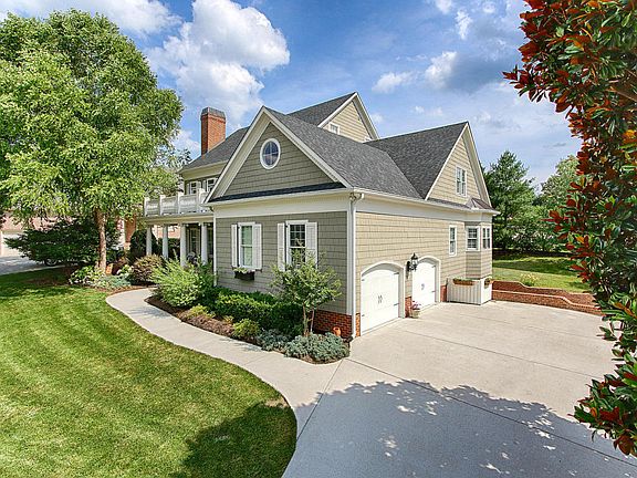 5th image of 1412 Mont Cove Blvd