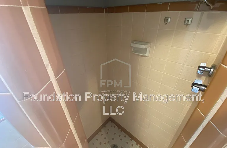 2582 Capewood Dr — Photo 16