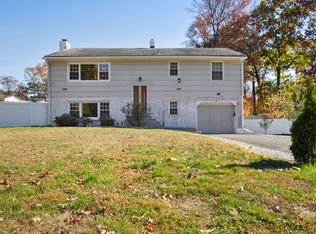 21 Priscilla Rd, Norwalk, CT 06850