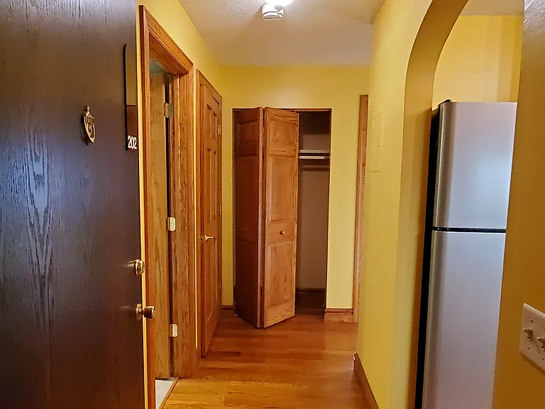 7320 York Ave S #202 — Photo 8