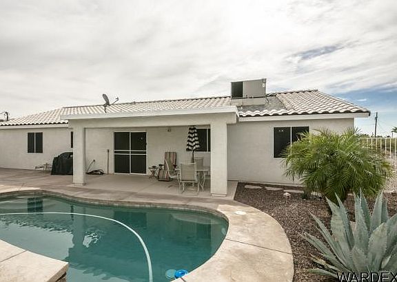 3rd image of 2145 Cosnina Dr