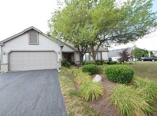 1773 Eaglecrest Rd, Perrysburg, OH 43551