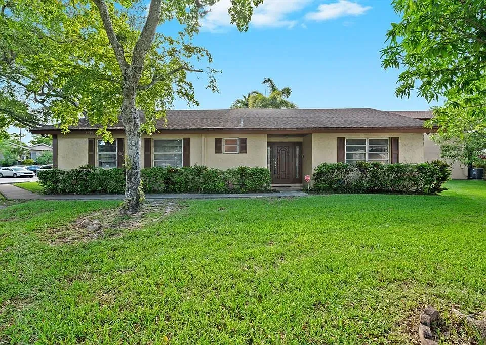 2229 Nova Village Dr