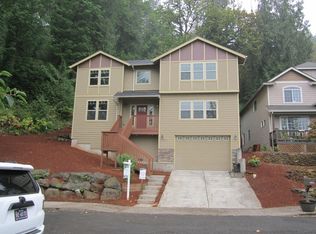 15619 SE Stohler Rd, Milwaukie, OR