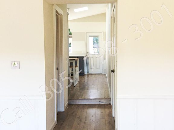 3rd image of 1118 Ventura Ave