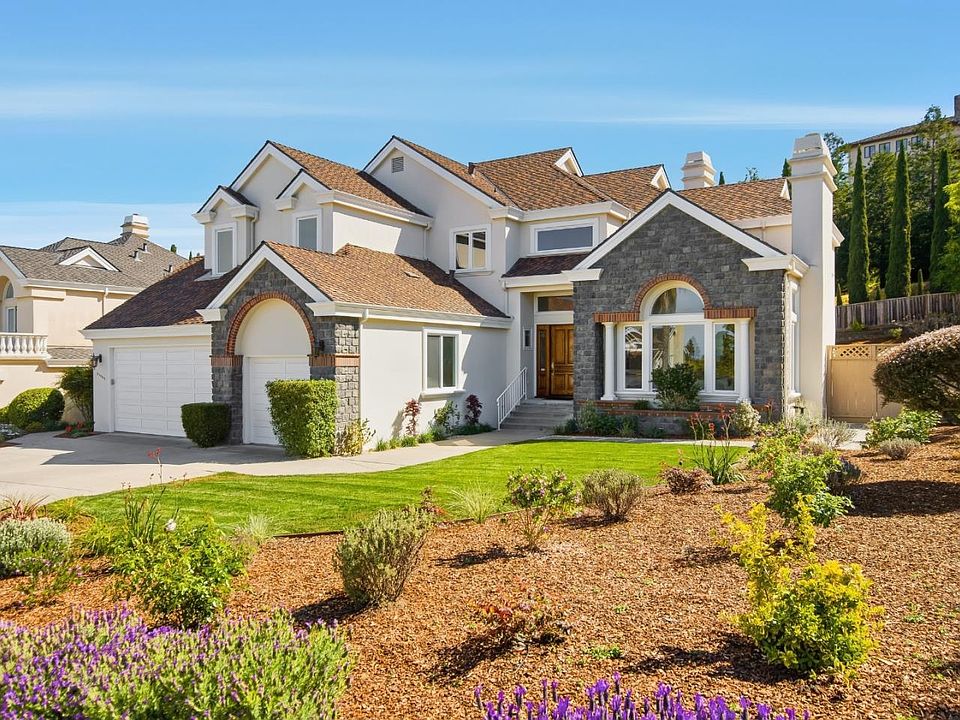 1st image of 21592 Villa Maria Ct