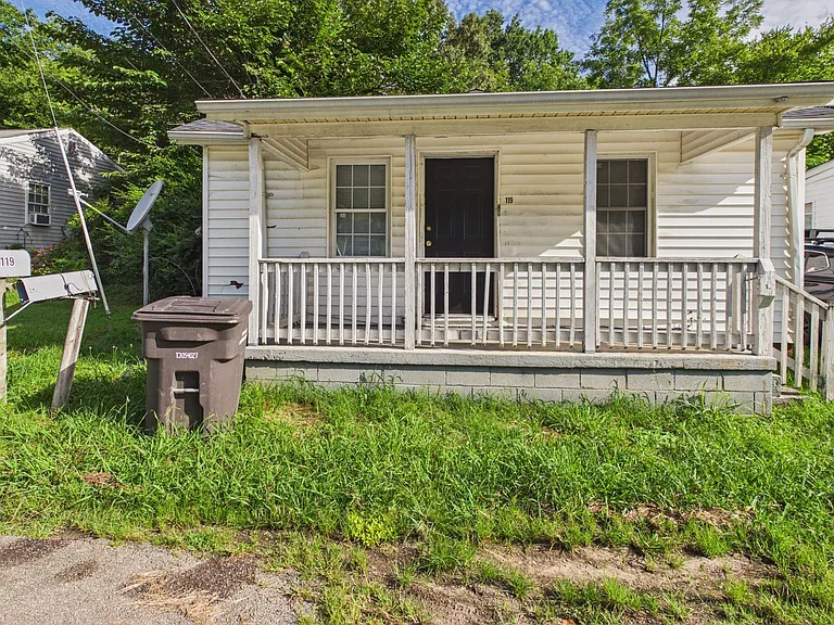 119 Railroad St — Photo 2