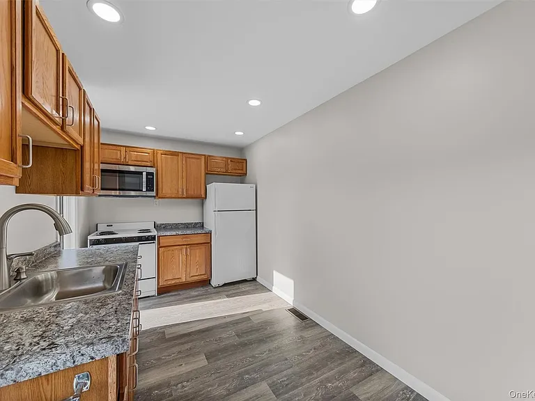 1-18 Willow Way #7 — Photo 15