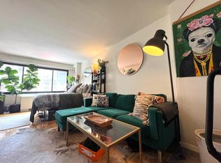 201 W 21st St APT 4E, New York, NY 10011