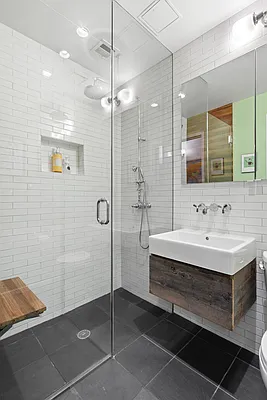 Sold by Compass | media 7