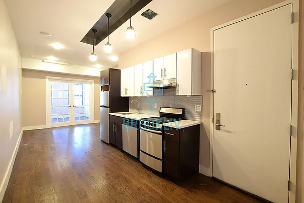 Rented by null | media 9