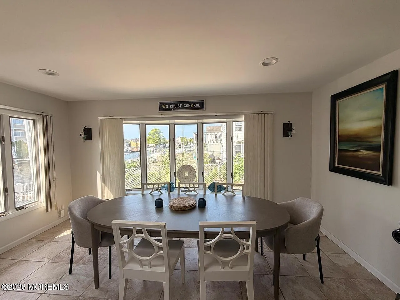 3 bed, 1.5 bath, 1284 sqft, $4,000 — Photo 3