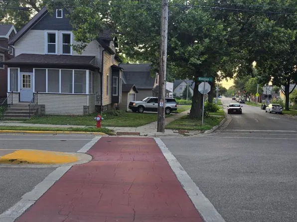 2146 Winnebago Street, Madison, WI 53704