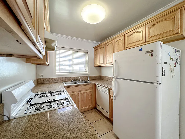 5509 Klump Ave #7 — Photo 5