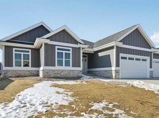 4082 Hanover Dr, Deforest, WI