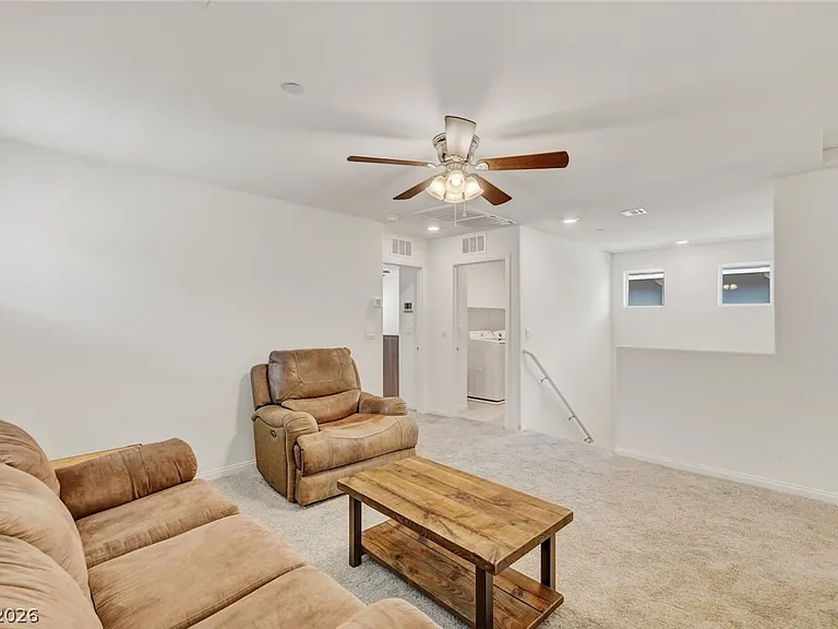 498 Canary Song Dr — Photo 15