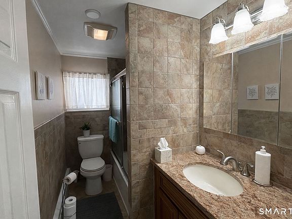 5th image of 13 Hill Farm Road