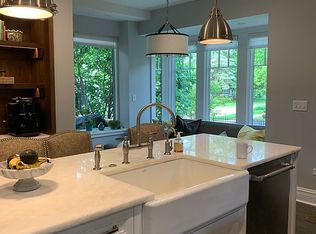 231 S Wright St, Naperville, IL