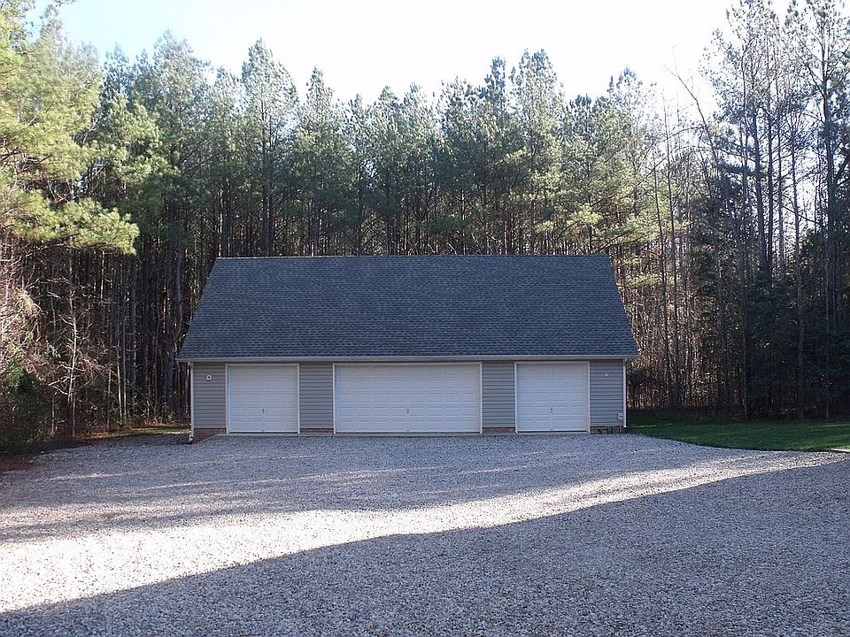 2nd image of 5881 Richmond Rd