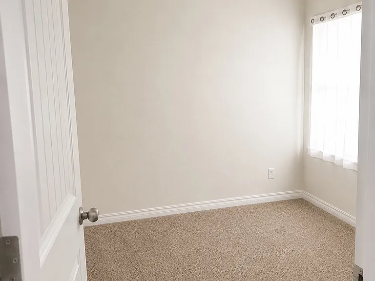 8412 Phil Pl — Photo 13
