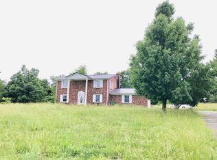 17090 Leitchfield Rd, Big Clifty, KY 42712