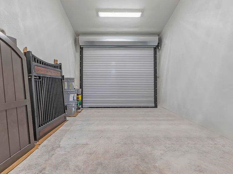 4985 Stables Way — Photo 60