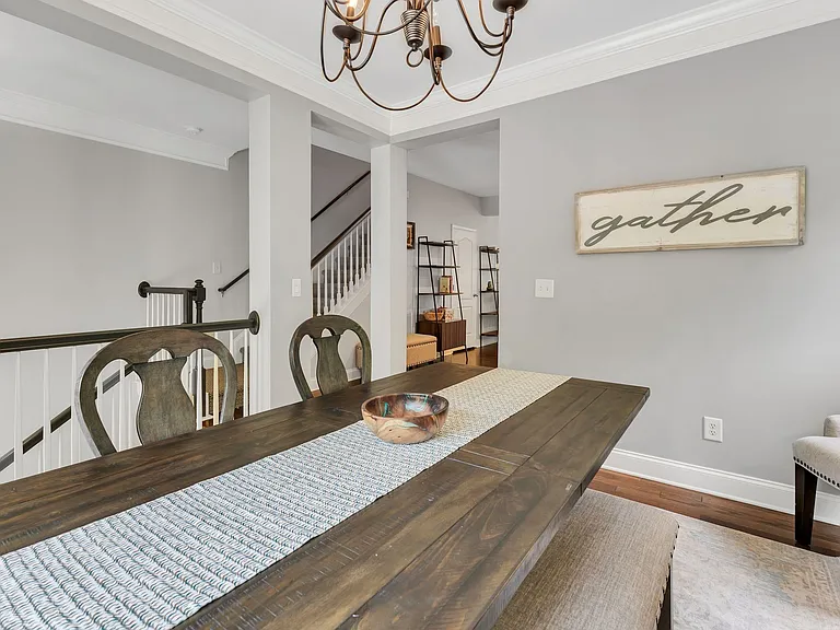 1077 Woodbury Falls Dr — Photo 7