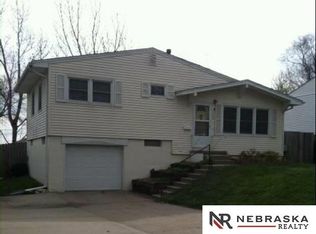 5523 N 69th Ave, Omaha, NE 68104