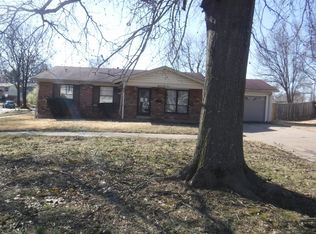 1853 Night Dr, Florissant, MO