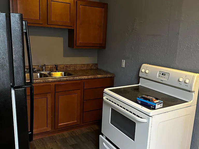 541 Williams Ave #C — Photo 8
