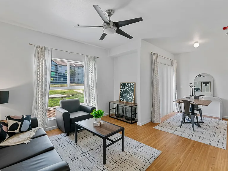 Green Spring Apartments — Photo 25