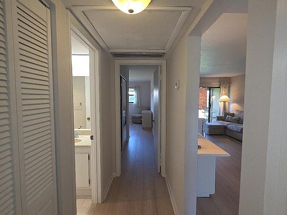 5th image of 2101 W Woolbright Road #J102