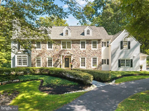 31 Timber Knoll Dr, Washington Crossing, PA 18977