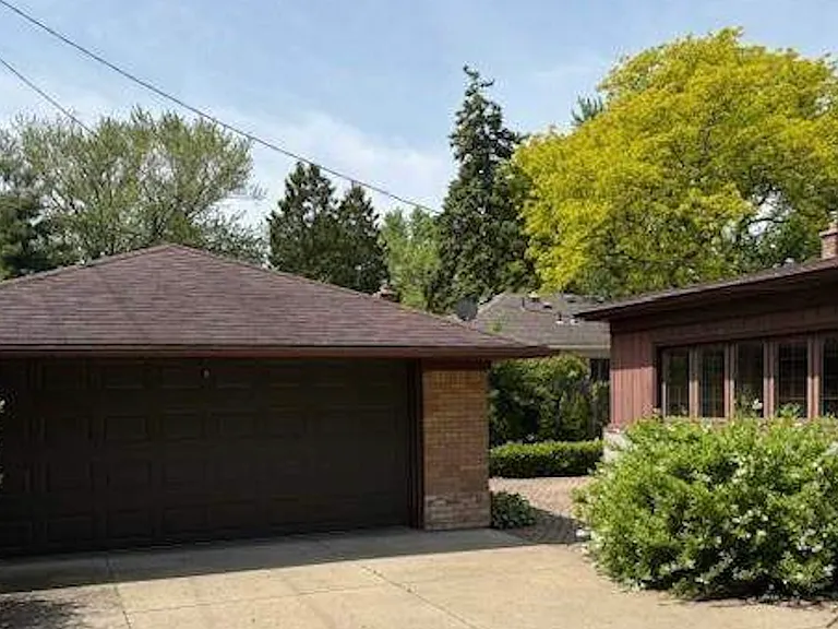 22470 Marter Rd — Photo 73