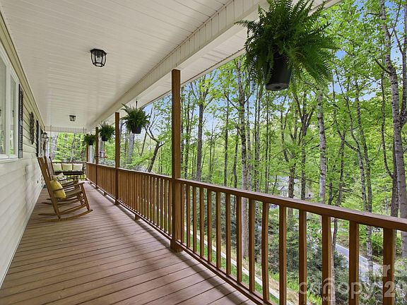 3rd image of 648 Cool Woods Dr