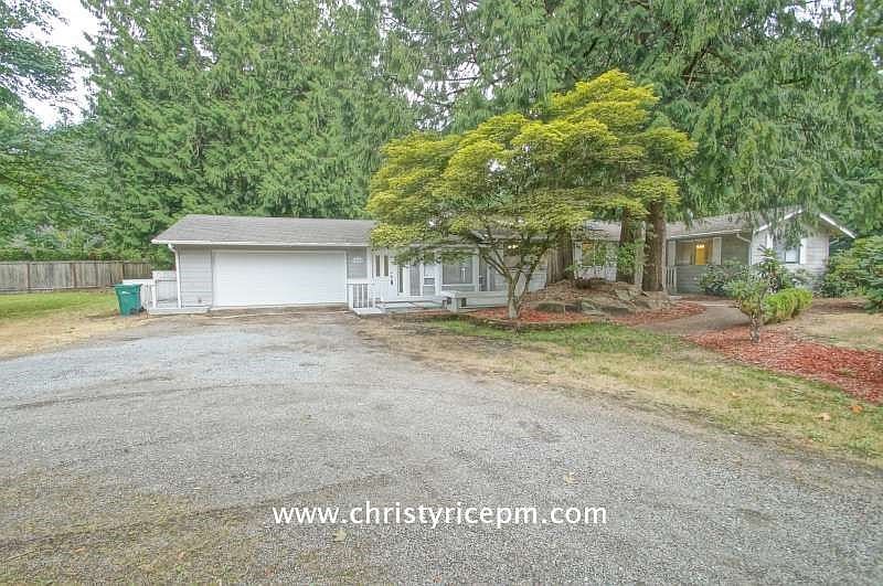 1st image of 19900 NE 151st Pl